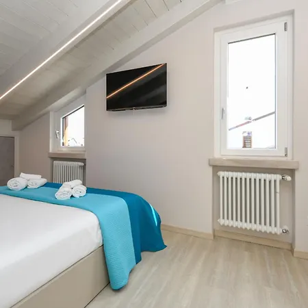 Desenzanoloft Official Partner Marriott Homes & - H2o Inside With 3 Pools Holiday home *