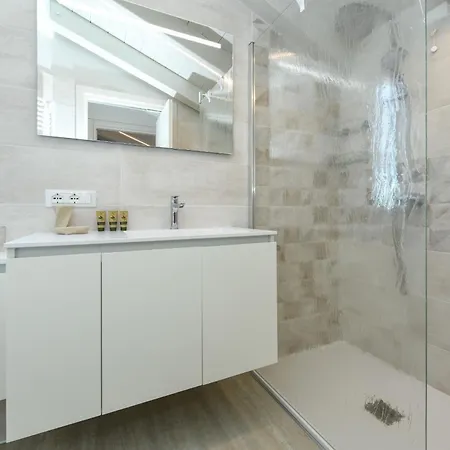 Dom wakacyjny H2o With 3 Pools Desenzanoloft Official Partner Homes & By Marriott Bonvoy *