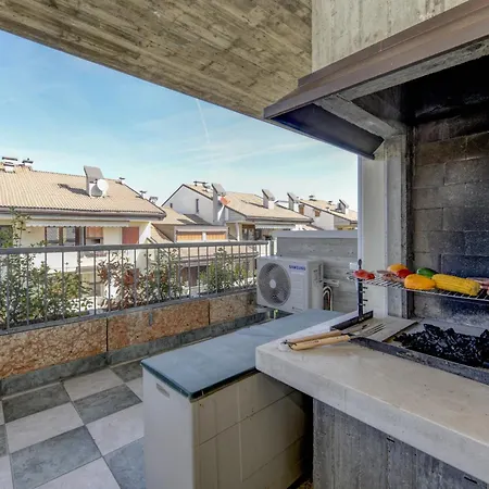 H2o With 3 Pools Desenzanoloft Official Partner Homes & By Marriott Bonvoy * Desenzano del Garda