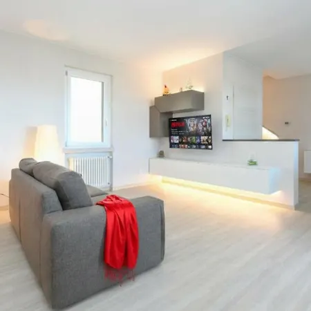 Feriehus H2o With 3 Pools Desenzanoloft Official Partner Homes & By Marriott Bonvoy Desenzano del Garda