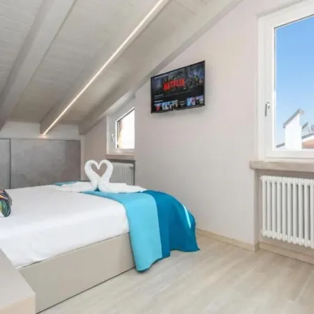 H2o With 3 Pools Desenzanoloft Official Partner Homes & By Marriott Bonvoy