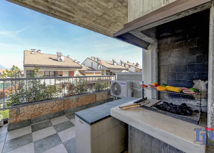 H2o With 3 Pools Desenzanoloft Official Partner Homes & By Marriott Bonvoy * Desenzano del Garda